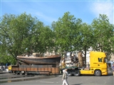 Le bateau de la Petite Géante, place Viarme